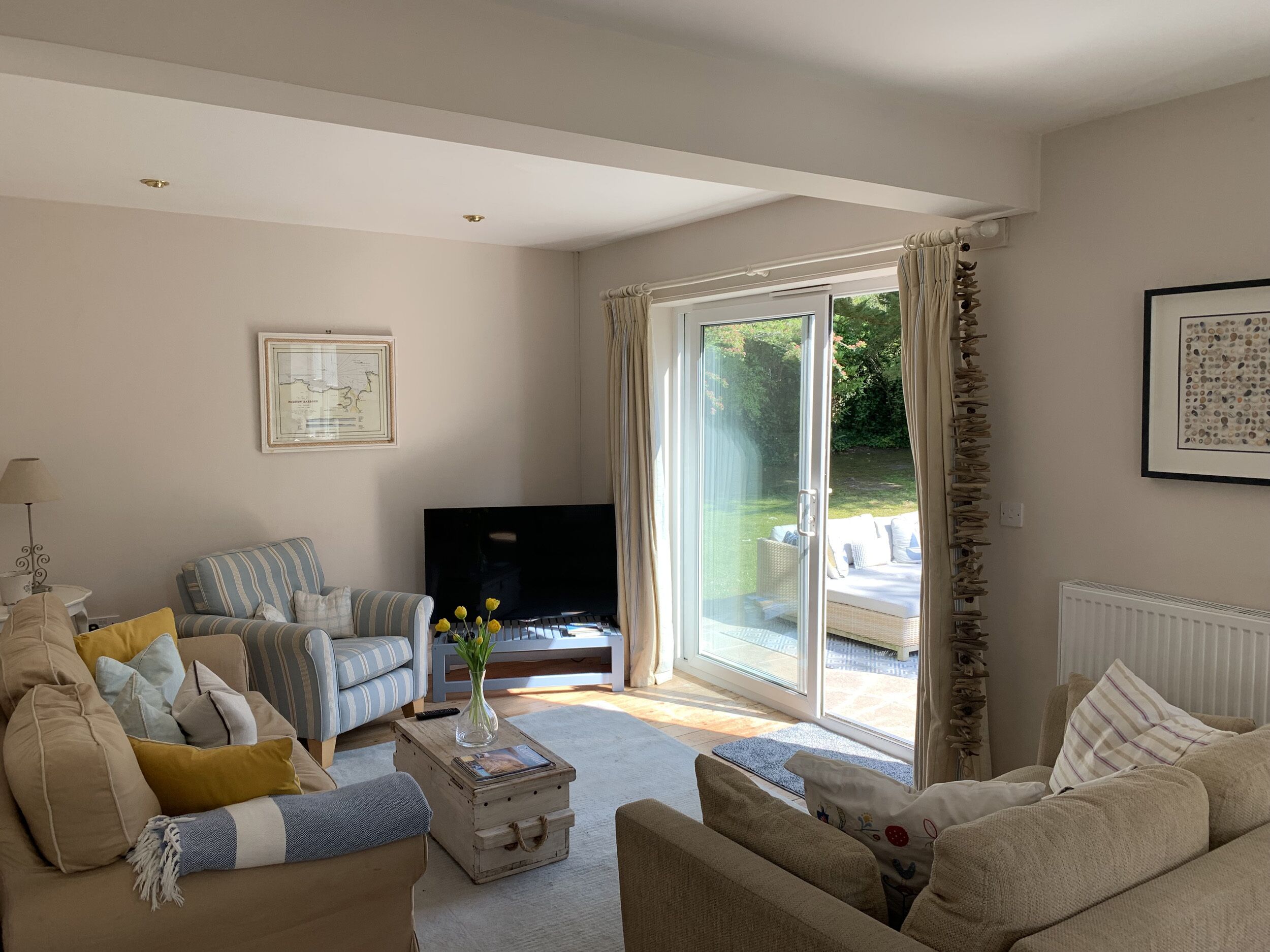 Cottage | Living area | DVD player, table football