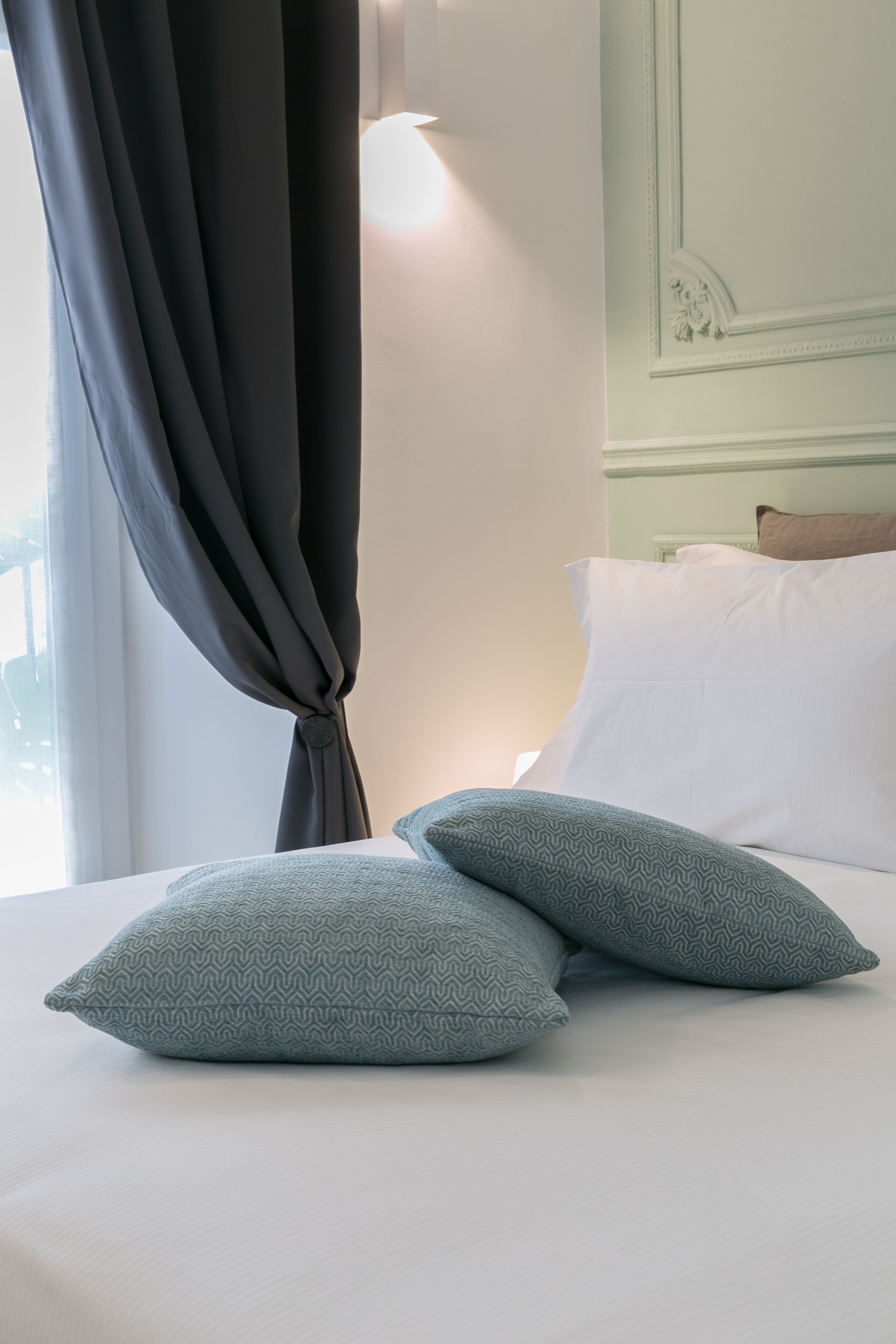 패밀리 아파트 | 오리/거위털 이불, 암막 커튼, 다리미/다리미판, 여행용 아기침대