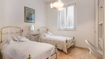 2 makuuhuonetta, ilmainen Wi-Fi, vuodevaatteet