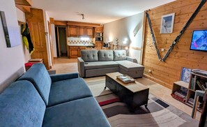 TV, DVD player, stereo