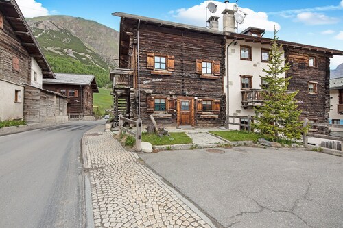 Baita Miralago - Salient" avec vue sur les montagnes, jardin commun et Wi-Fi