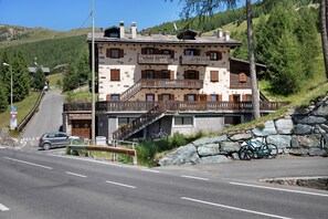Exterior - Apartment Baita Belvedere - Mottolino with Mountain View, Balcony and Wi-Fi (Livigno)