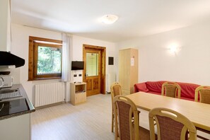 Interior - Apartment Baita Belvedere - Mottolino with Mountain View, Balcony and Wi-Fi (Livigno)