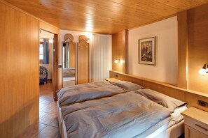 2 bedrooms, free WiFi, bed sheets