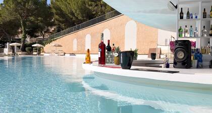 Holiday Apartment 'Modus Vivendi 315' with Sea View & Wi-Fi