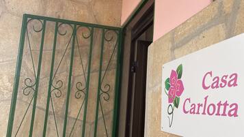 DĂ©tail de lâextĂ©rieur