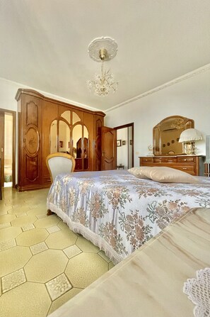 2 Schlafzimmer, Bügeleisen/Bügelbrett, WLAN, Bettwäsche