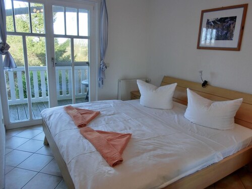 Vacation apartment B2 - 3-room apartment Second floor apartment with two balconies - close to the beach