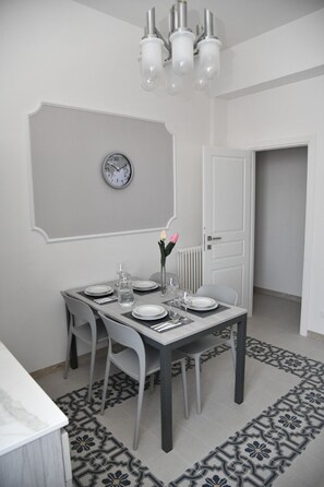 Dineren