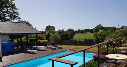 Magnifique villa avec piscine, proche du Golf du Morbihan