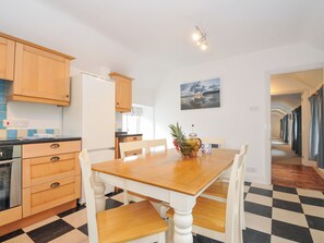 Cottage | Interior