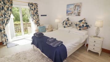 1 habitación, decoración personalizada y muebles diferentes