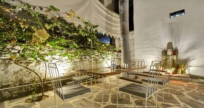 Treebo The Regal House, Near Fateh Sagar Lake