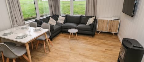 Cottage | Ruang keluarga