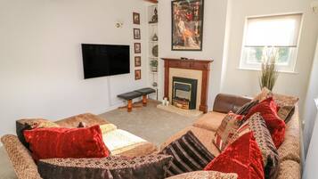 Cottage | Living room | TV