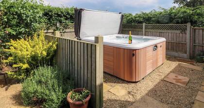 Spinney's Den