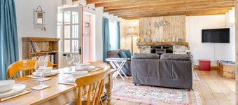 Sea Pickle Cottage