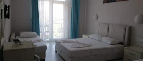 Family Triple Room, Sea View