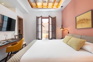 Exclusive Double Room, Terrace | Premium bedding, down duvets, minibar, in-room safe - Hotel Can Quetglas - Adults Only +16 (Palma de Mallorca)