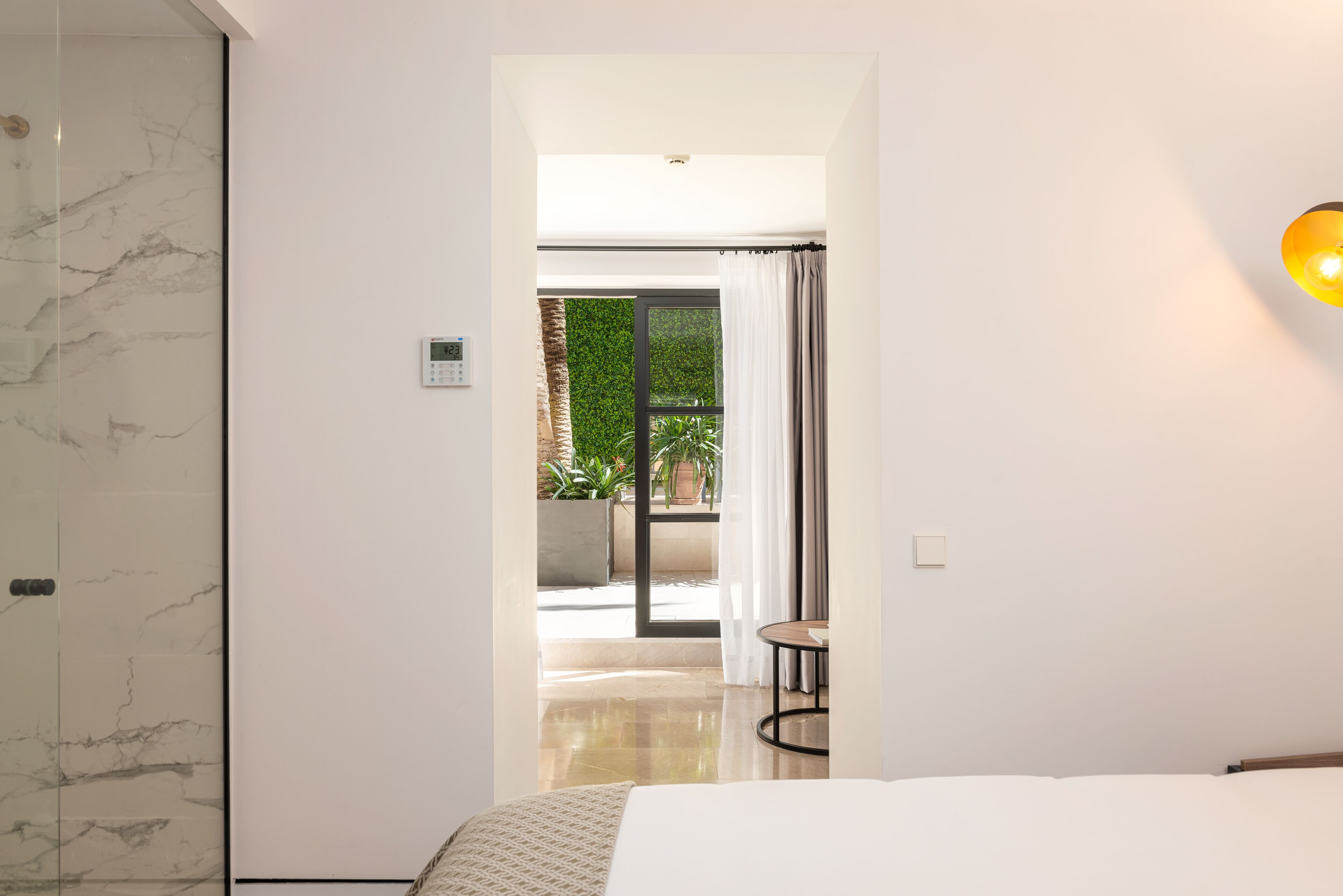 Quarto premium | Roupas de cama premium, edredons de pluma, frigobar, cofres nos quartos