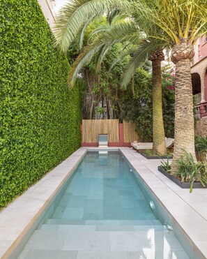 Outdoor pool, pool loungers - Hotel Can Quetglas - Adults Only +16 (Palma de Mallorca)
