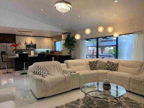 Smart TV, books, stereo