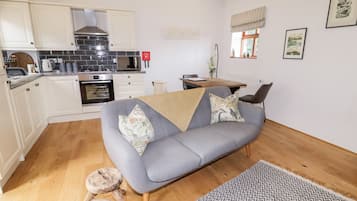 Cottage | Living area