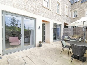 Outdoor dining - 35 Hope Place (Bath)