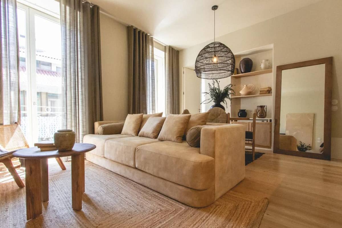 Familie appartement | Woonruimte | Een 40-inch flatscreentelevisie met digitale zenders en een televisie