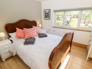 Cottage | 1 bedroom, individually decorated, individually furnished, free WiFi - Garden Cottage (Ilkley)