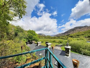 Balcony - Swn yr Afon (Caernarfon)