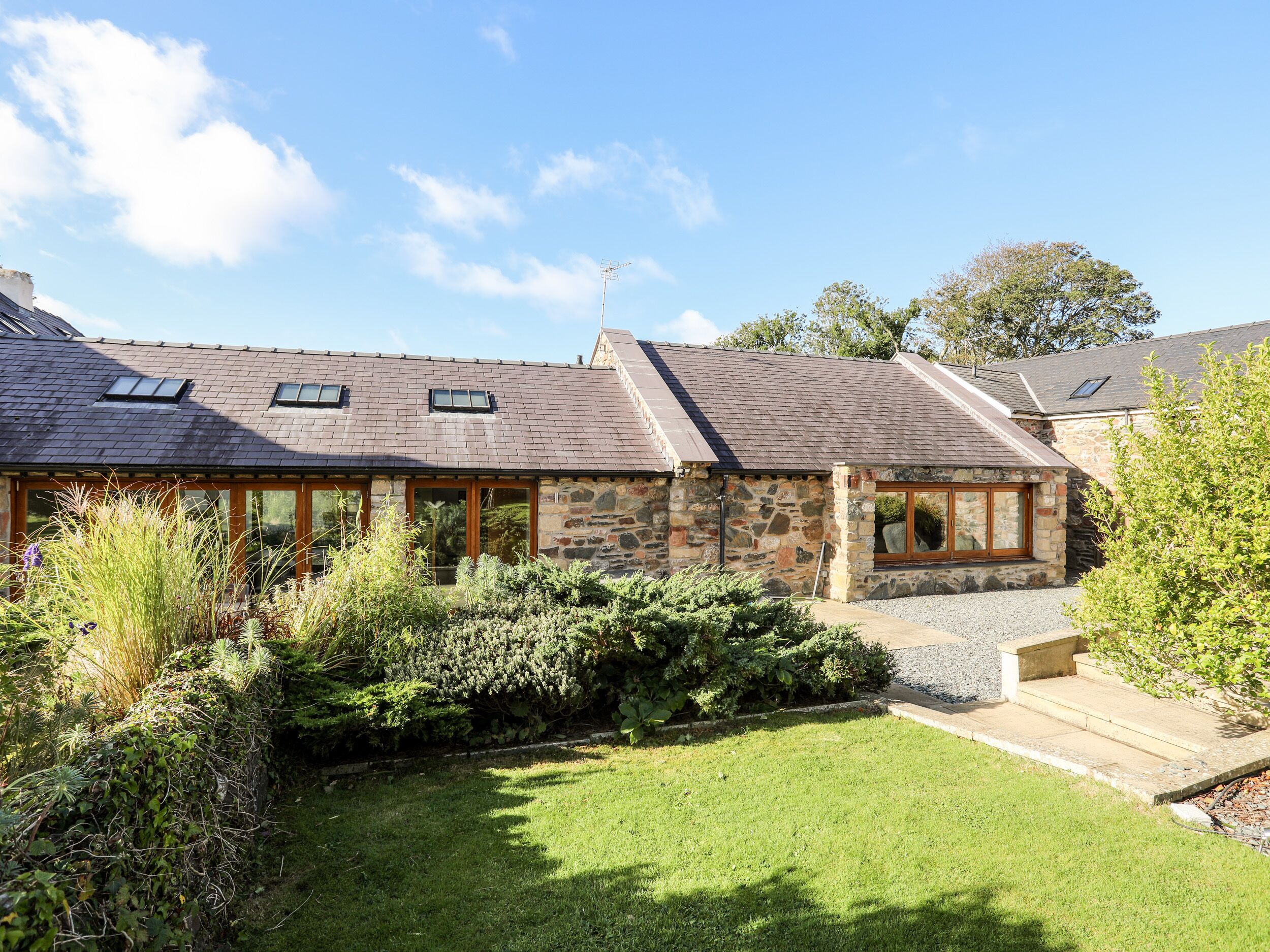 คอทเทจ | ภายใน