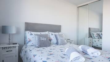 Cottage | 3 bedrooms, individually decorated, individually furnished, free WiFi