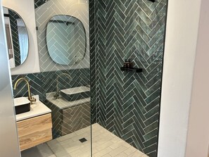 Bathroom - Mirabelle Guesthouse (Franschhoek)