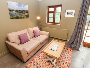 Living room - Bwthyn Canol (Haverfordwest)