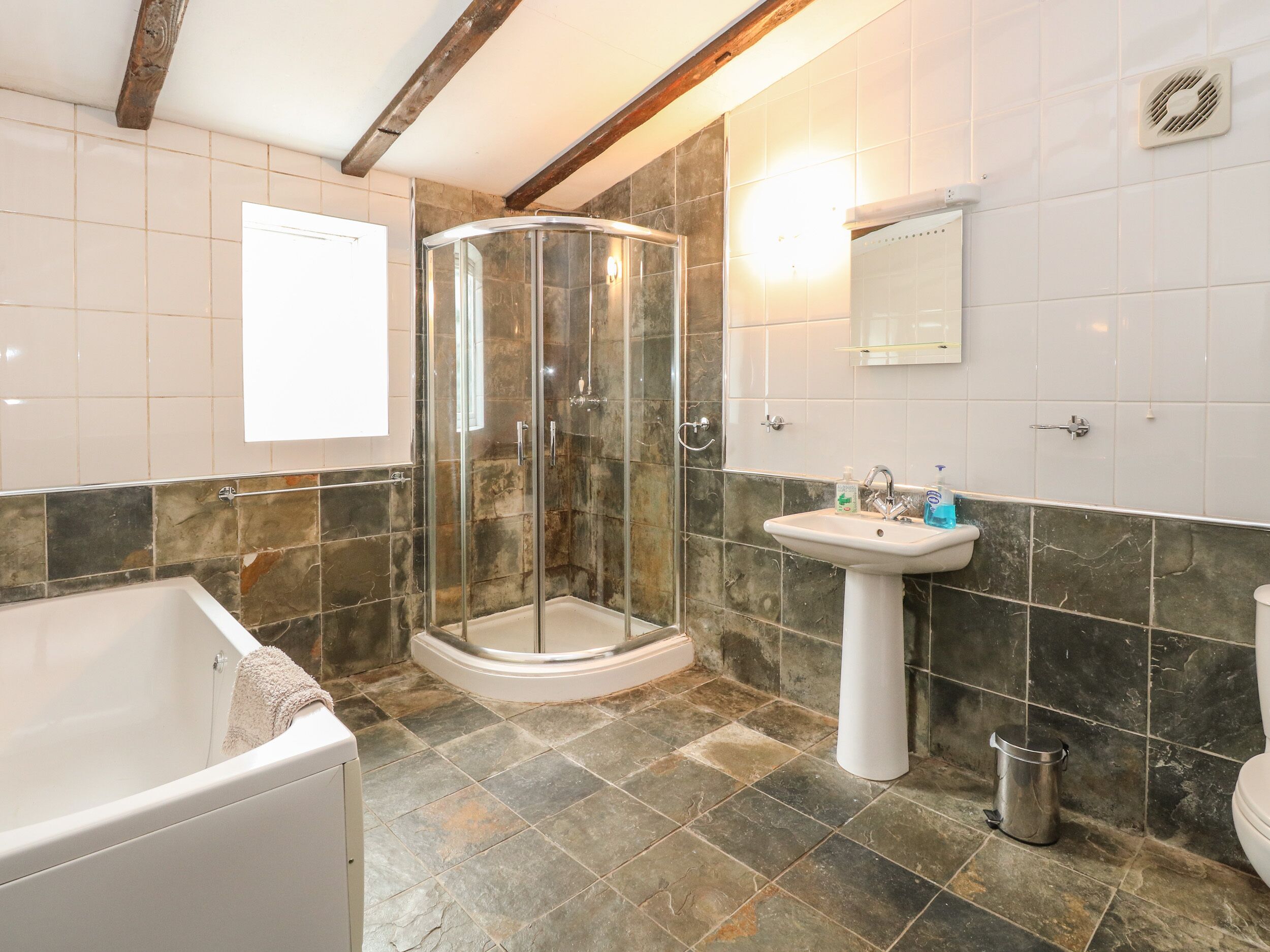 Cottage | Bathroom | Shower