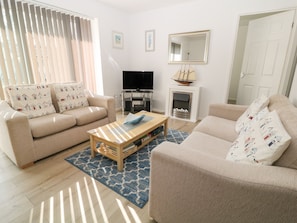 Cottage | Living room | Fireplace - Ballasalla (Liskeard)