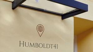 A wall with the name "HUMBOLDT41" and a location pin icon. - Humboldt41 (Nuremberg)