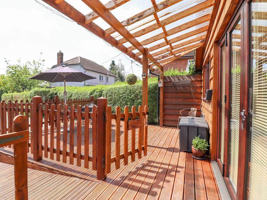 Cottage | Property grounds