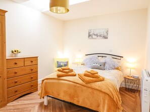 2 bedrooms, individually decorated, individually furnished, free WiFi - Varley Villa (Newtown)