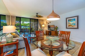 Dining - Kamaole Sands #1-105 Renovated Ground Floor Unit, Partial Oceanview, A/C! (Kihei)