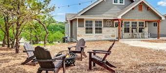 Chateau Relaxo I Pet Friendly with VIEWS!