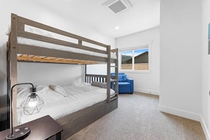 5 slaapkamers, reisbedje, wifi