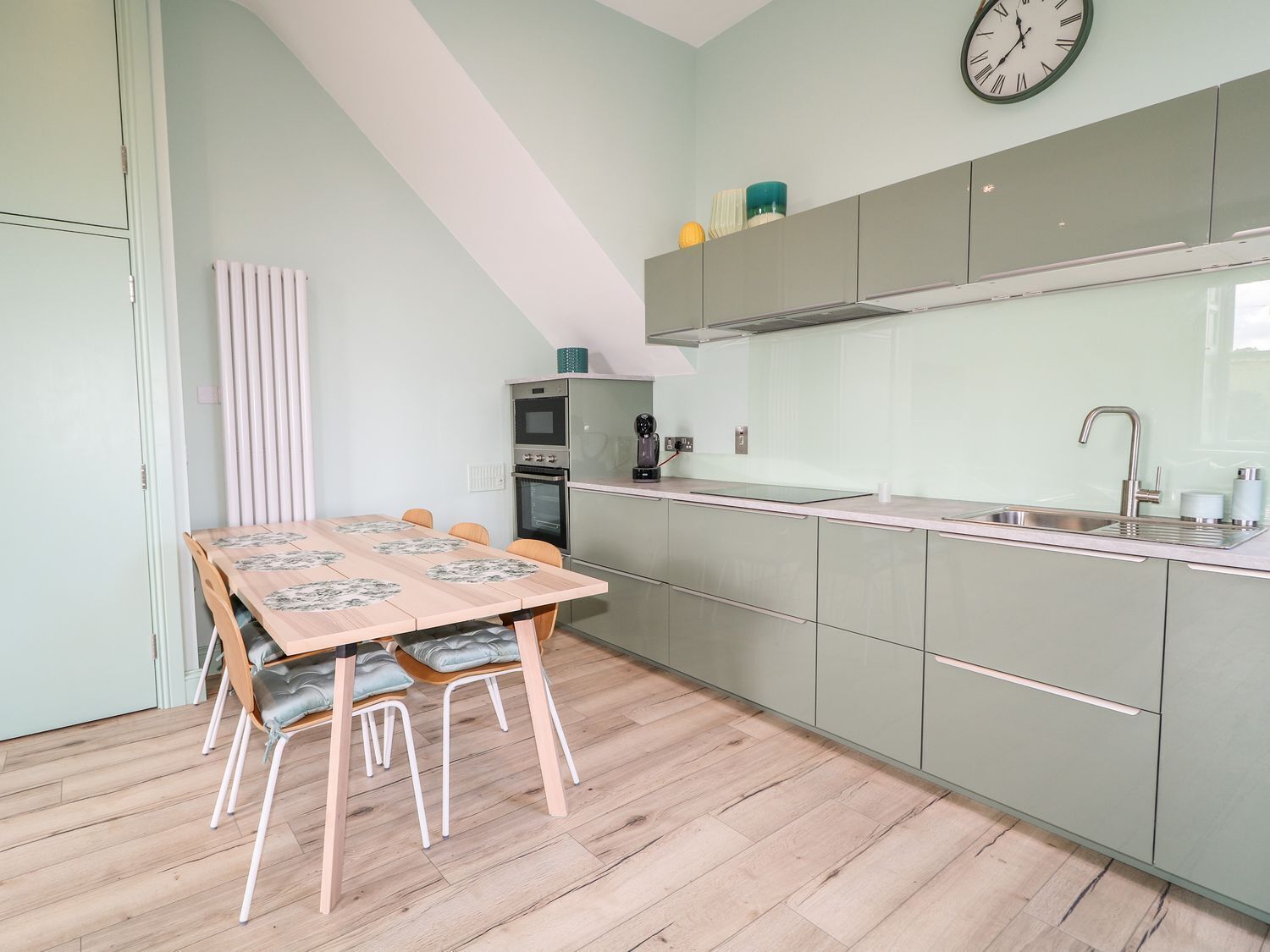 Cottage | Interior