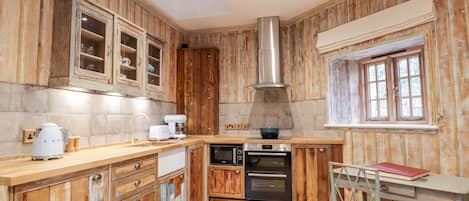 Cottage | Interior