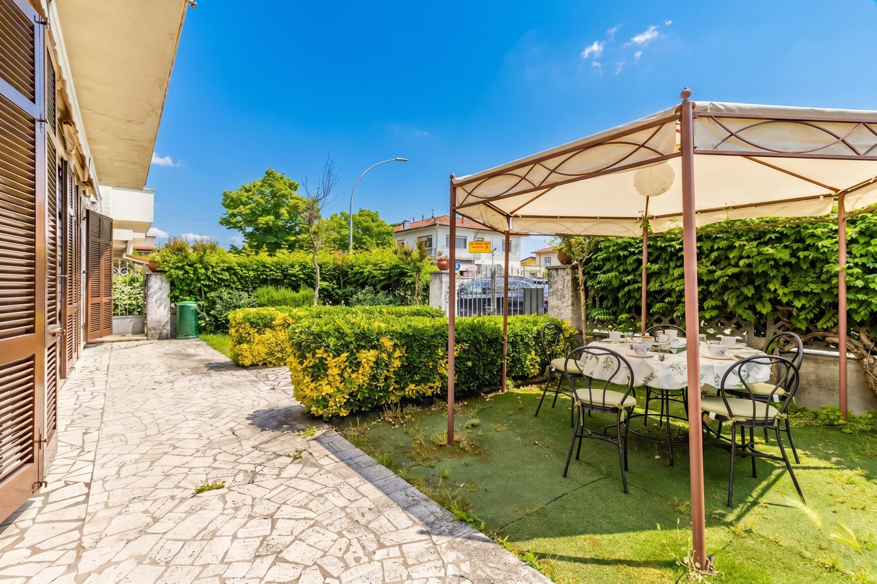 Family House, Multiple Bedrooms (Casa Lidia 900m From Sea) | Outdoor dining