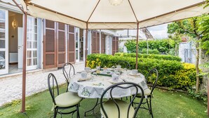 Ảnh chưa phân loại, 5 trong số 26 ảnh, nút