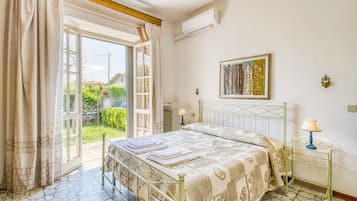 2 phòng ngủ, truy cập Internet không dây miễn phí, bộ trải giường