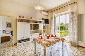 Dining - Casa Lidia 900m From Sea (Camaiore)