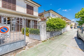 Maison Familiale, plusieurs chambres (Casa Lidia 900m From Sea) | Extérieur